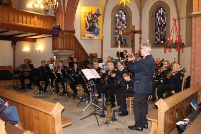 Adventskonzert mit dem Musikzug der FFW Groß Mahner