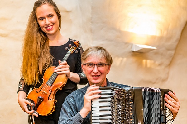 Music Meets Art: Weltmusik aus Tschechien
