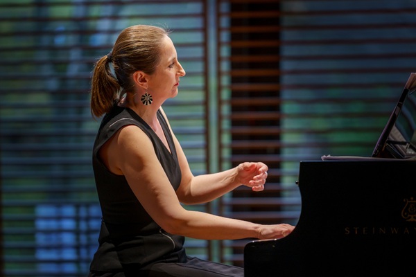 Music Meets Art: Schumann & Estland